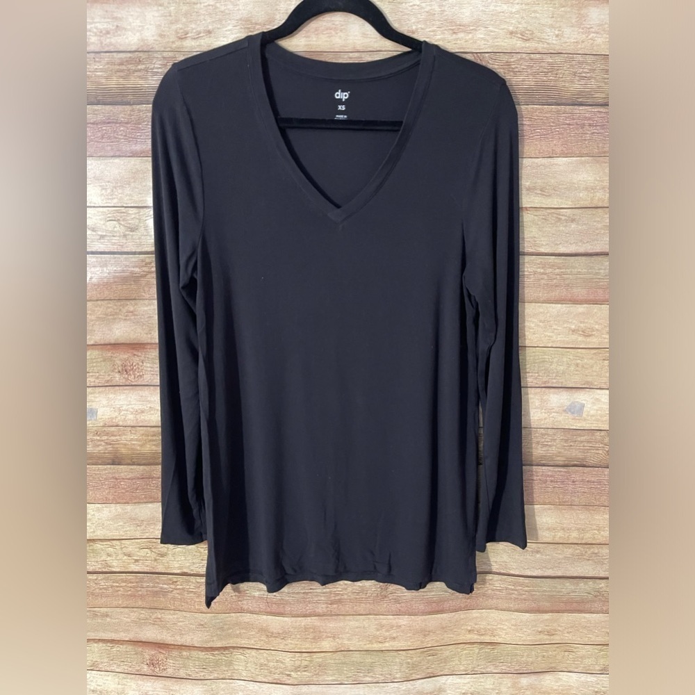 Dip Women’s V-neck Long Sleeve Shirt Blouse Black Pullover Size: XS